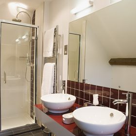 The Granby bathroom at the Marquis