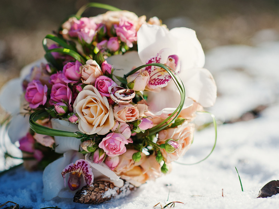 Christmas wedding blog banner